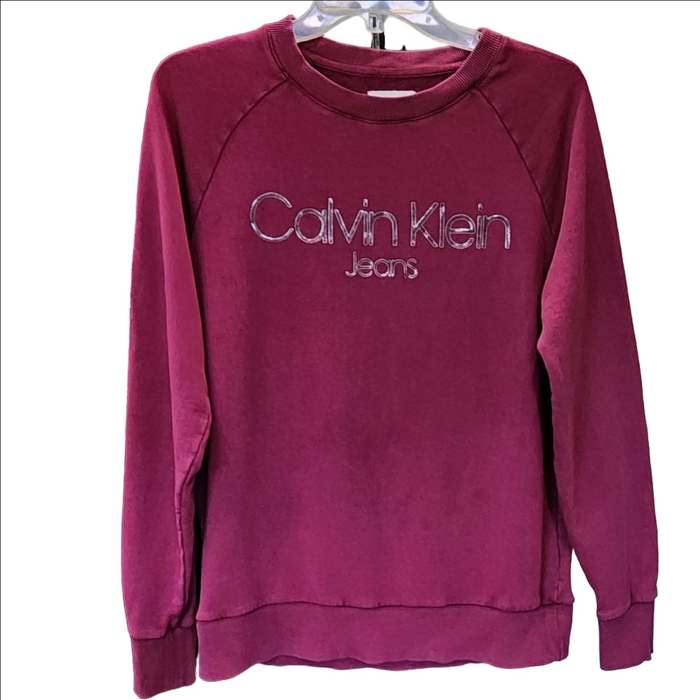 Calvin Klein Jeans Women's Berry Crewneck Sweatshirt with Embroidered Logo